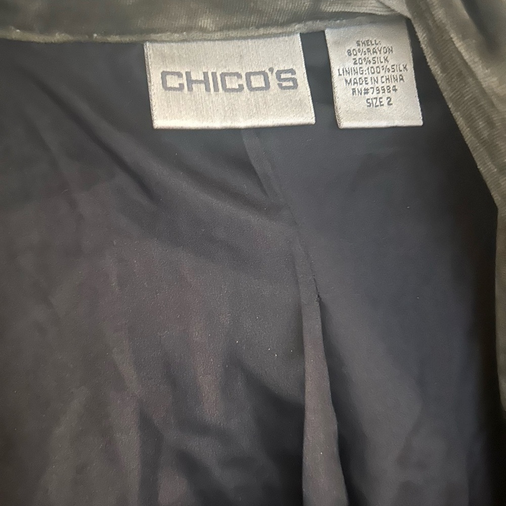 Chicos size 2 crushed velvet green jacket - Picture 3 of 4